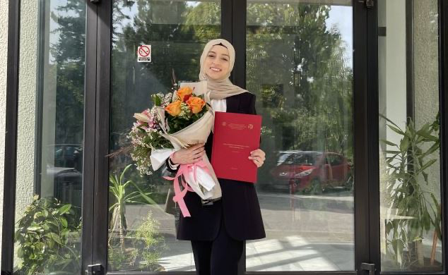 Zehra Ebibi, studentja më e mirë e matematikës me notë mesatare 9.58